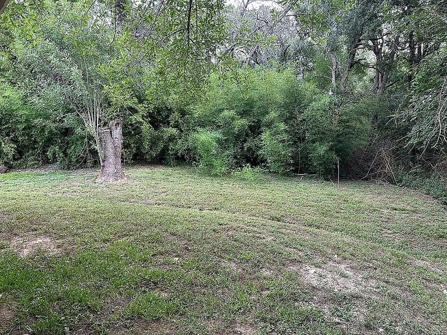 Photo of 8900 Valley Brook Cir, Woodway, TX