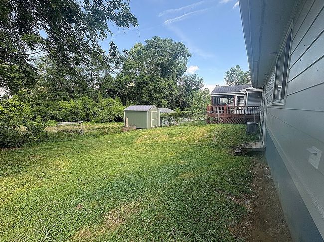 Photo of 804 Raymond Rd, Charlottesville, VA