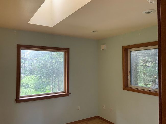 Preview of property located at 2947 Lakeview Dr