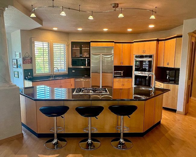 Additional photo 3 of property located at 4590 E Perry Pkwy