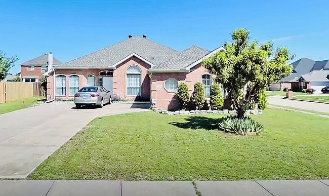 Preview of property located at 5100 Chinaberry Dr