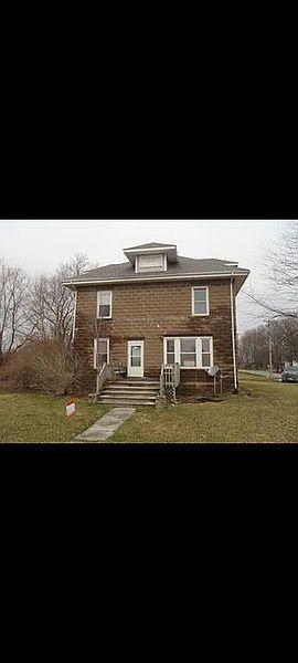 Additional photo 2 of property located at 102 S Chestnut St