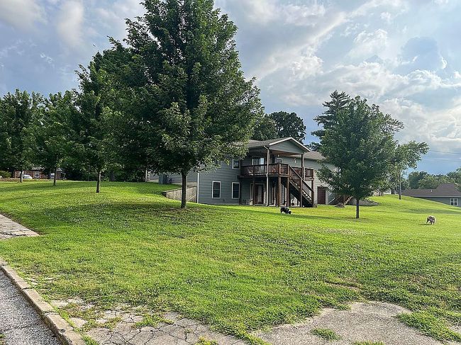 Photo of 446 E 10th St, Baxter Springs, KS