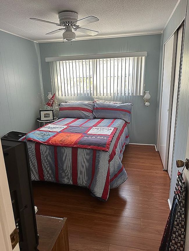 Image of 1840 Palm Springs St