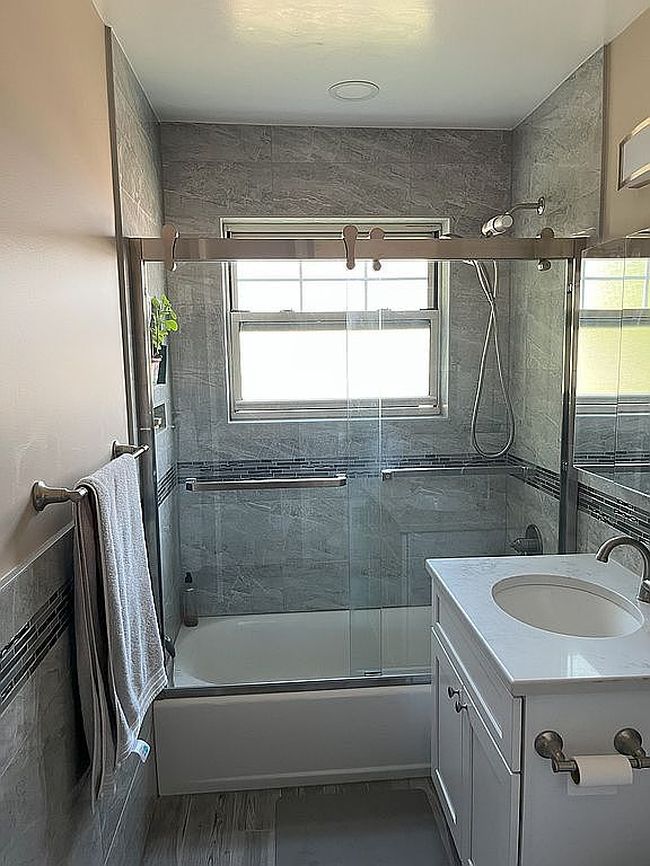 Photo of 324 Post Ave Apt 5J, Westbury, NY