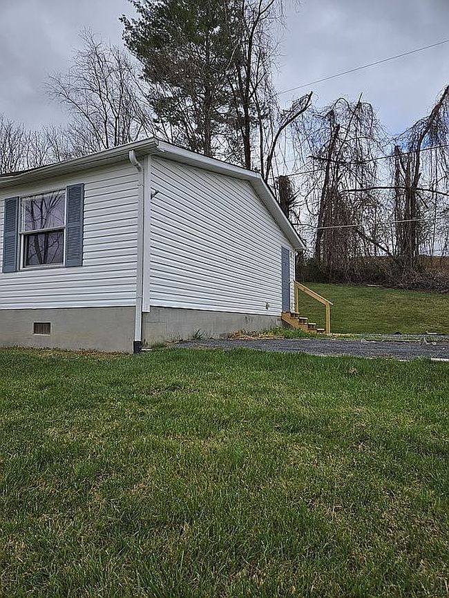 Photo of 21080 Jeb Stuart Hwy, Damascus, VA