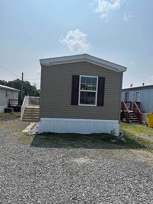 Photo of 41 Shoap Dr, Martinsburg, WV