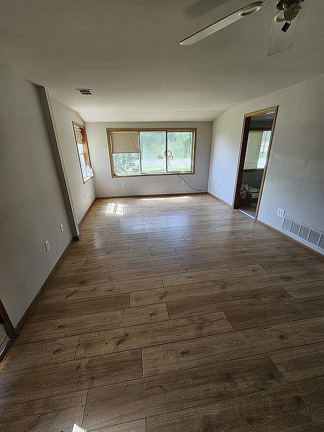 Photo of 10888 Mary St, Emmett, MI