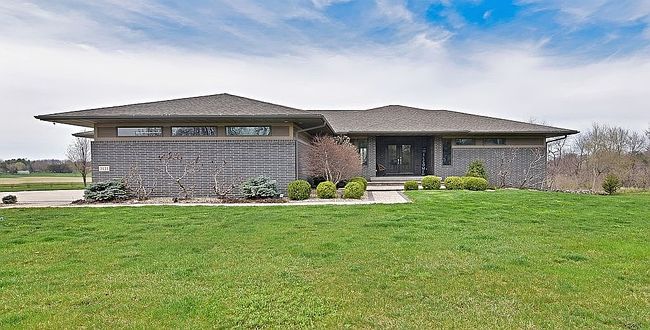 Photo of 3131 Skyline Dr, Cedar Falls, IA