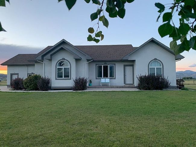 Photo of 7792 Bitter Creek Rd, Afton, WY