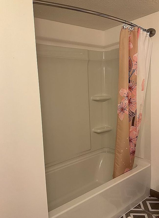 Image of 301 Dogwood Dr