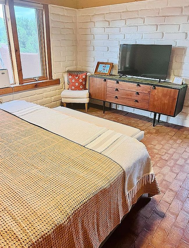 Photo of 3 Domingo Pl, Santa Fe, NM