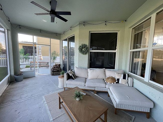 Photo of 13744 Bluewater Cir, Orlando, FL