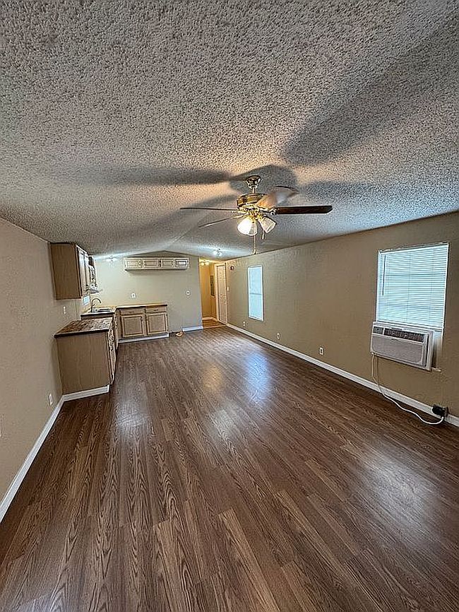Image of 756 Railroad Ave
