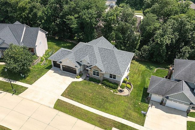 Photo of 3030 Old Orchard Rd Ne, Cedar Rapids, IA