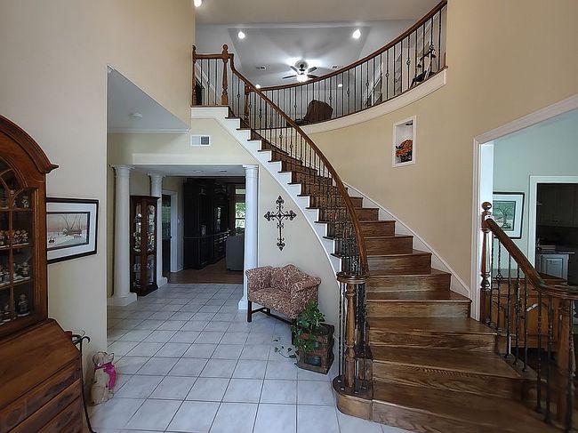 Additional photo 1 of property located at 71 Rosewood St