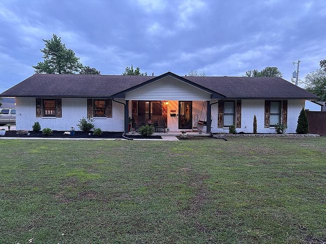 Image of 620 W Cherry St