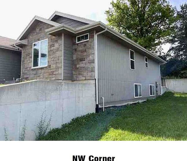 Photo of 6005 Sw 44th St, Topeka, KS