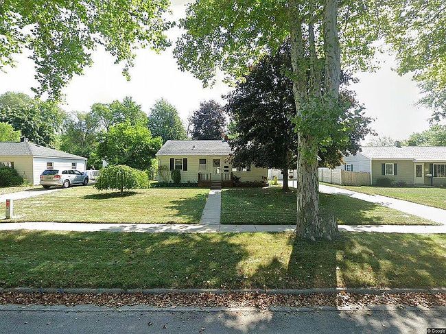 Photo of 3704 Robinhood Ter, Midland, MI