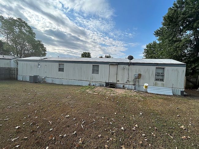 Photo of 3038 E Stonegate Ave