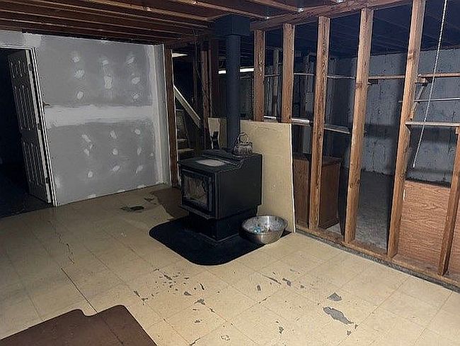 Additional photo 3 of property located at 209 Birch Ct