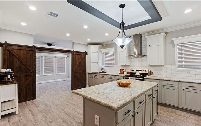 Image of 265 Indian Lakes Forest Rd
