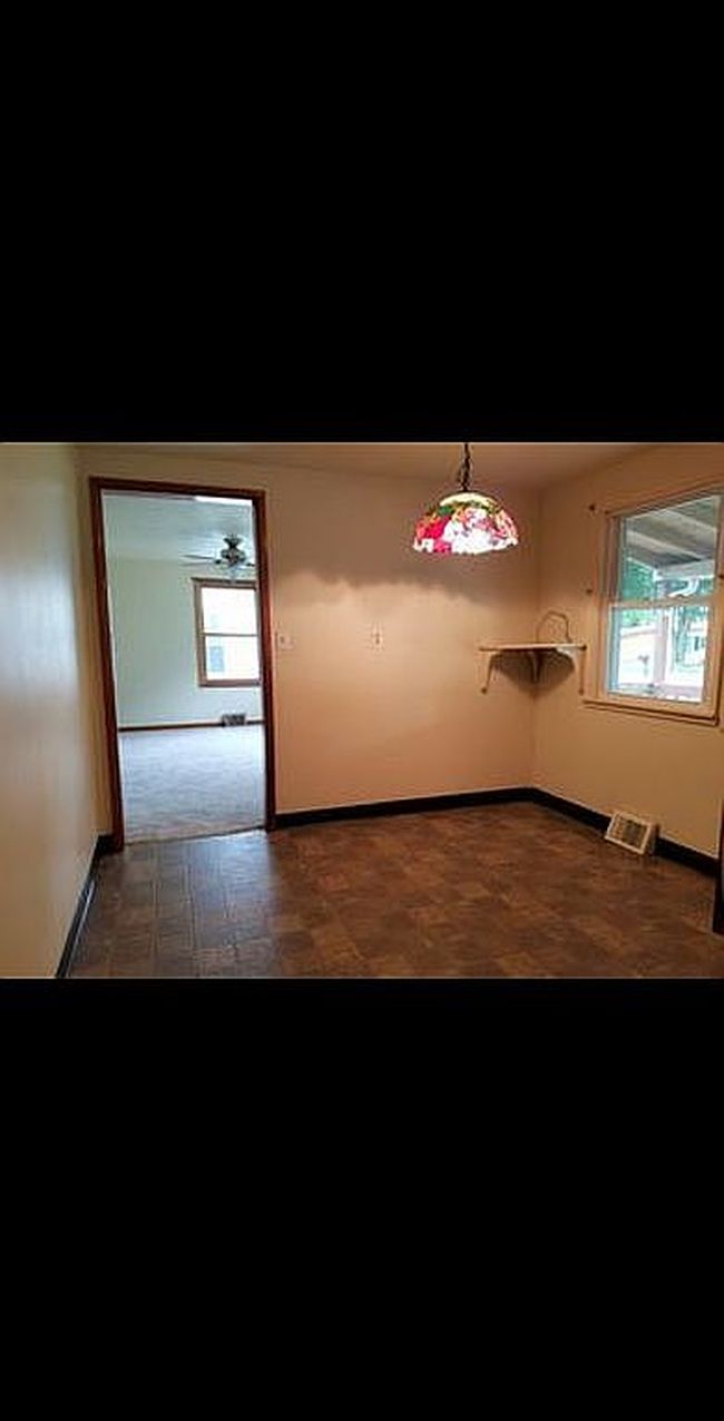Photo of 2313 Jackson St, Savanna, IL