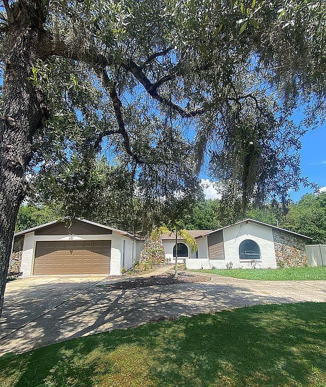 Photo of 10430 Bobcat Dr, New Port Richey, FL