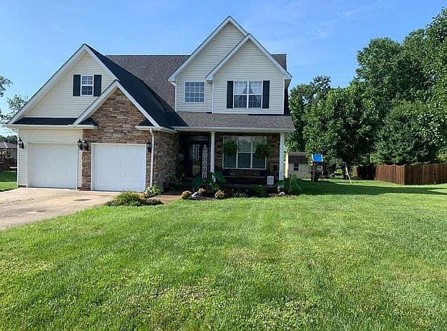 Image of 166 Sayre Dr