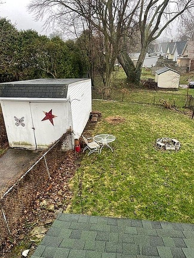 Image of 3212 Elmwood Ave