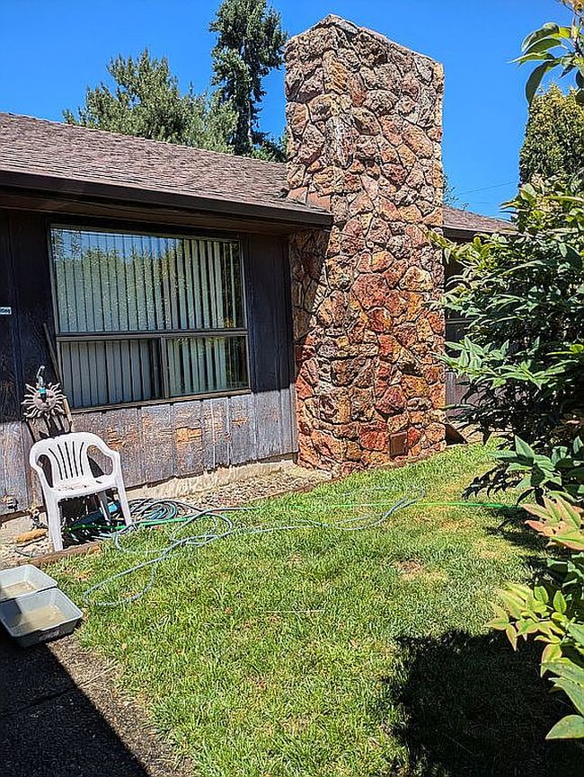 Photo of 945 W Oak St, Lebanon, OR