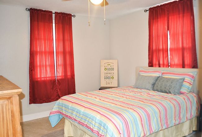 Photo of 1702 Brazoria Rd, Lake Jackson, TX