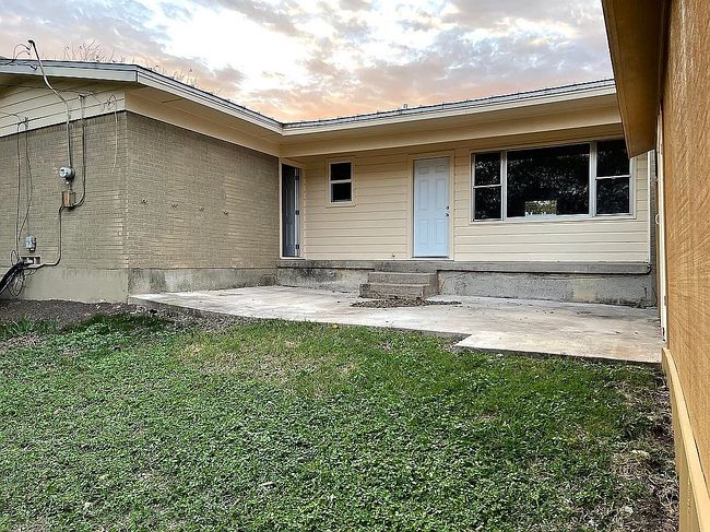 Image of 3921 Bonnie Dr