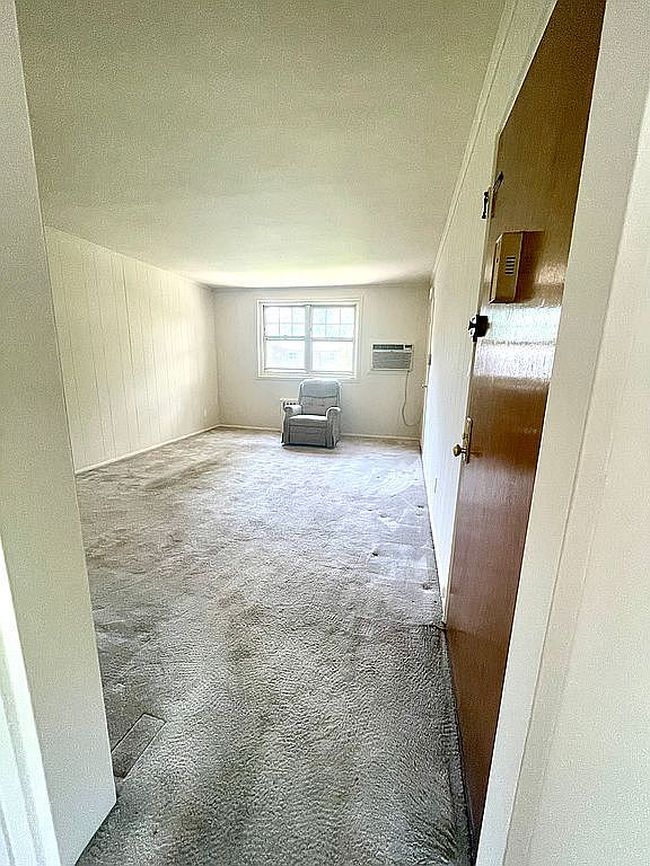 Photo of 61-25 255th St #980, Little Neck, NY