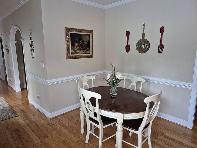 Additional photo 1 of property located at 5708 Castlebrook Dr