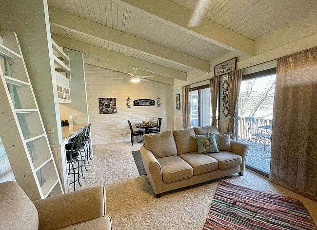 Additional photo 2 of property located at 2700 N Shore Dr Unit E16A