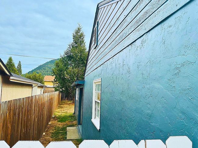 Photo of 1611 Apple Ln, Grants Pass, OR
