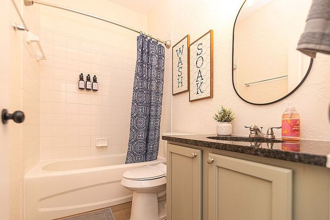Image of 217 Herring St