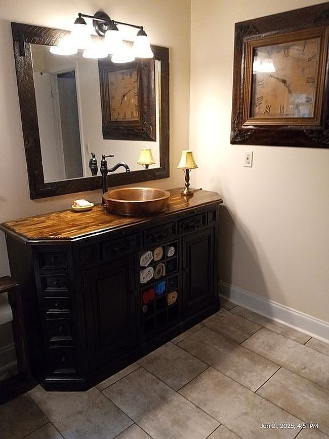 Photo of 139 Farmington Dr, Woodstock, GA