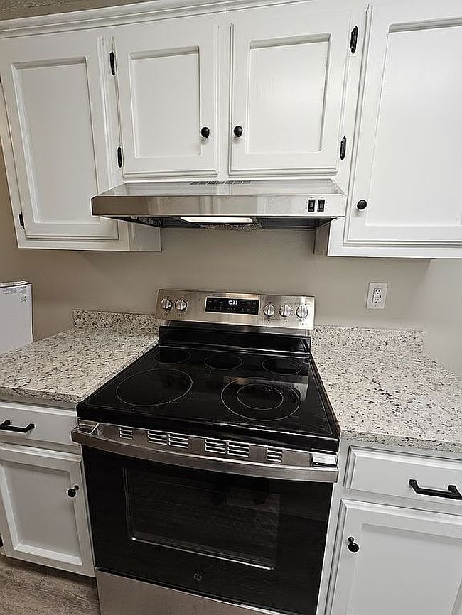 Image of 8023 River Bend Rd