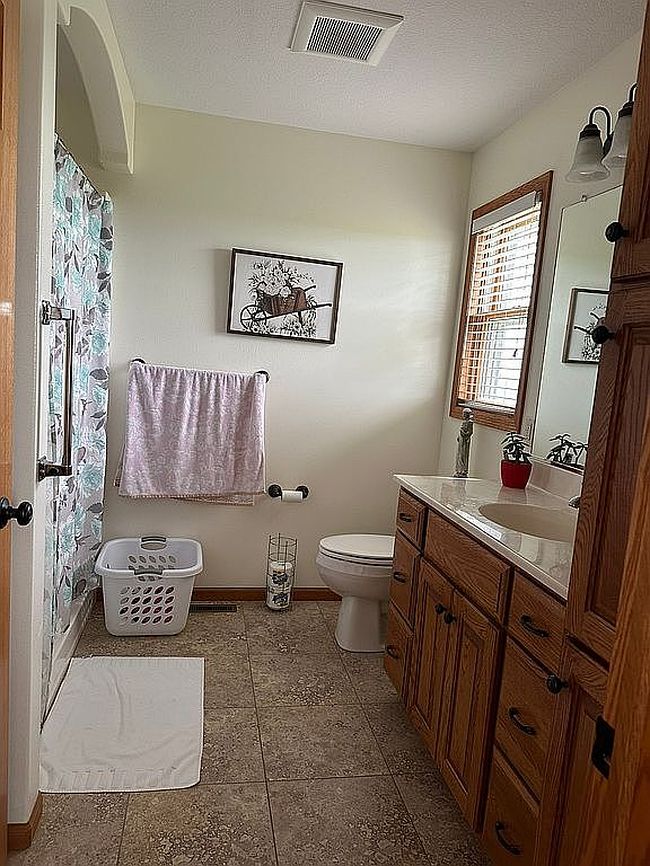 Image of 12068 Lohre Rd