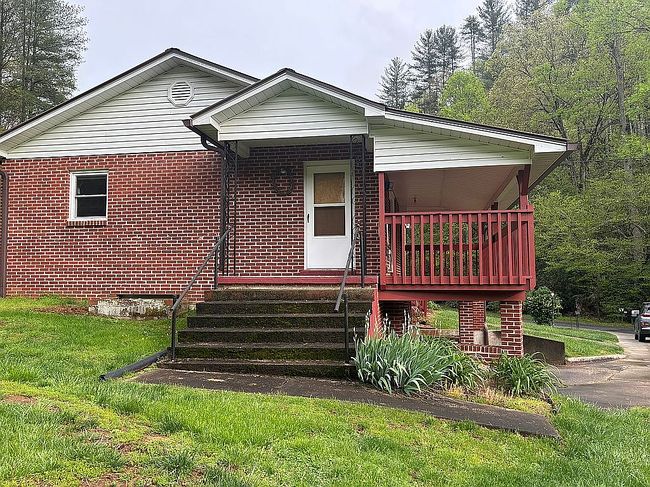 Image of 611 E Fork Rd