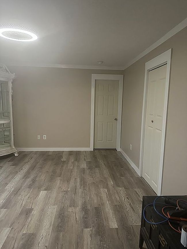 Image of 1051 Carpenter Rd