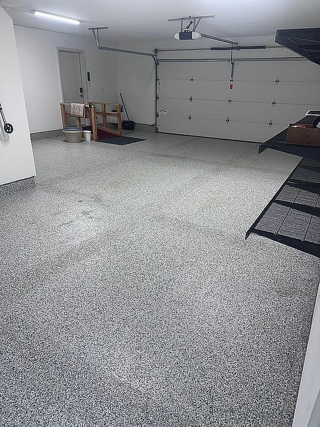 Image of 215 S De Witt Pl