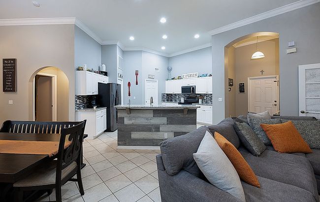 Image of 2207 Ne 27th Ter