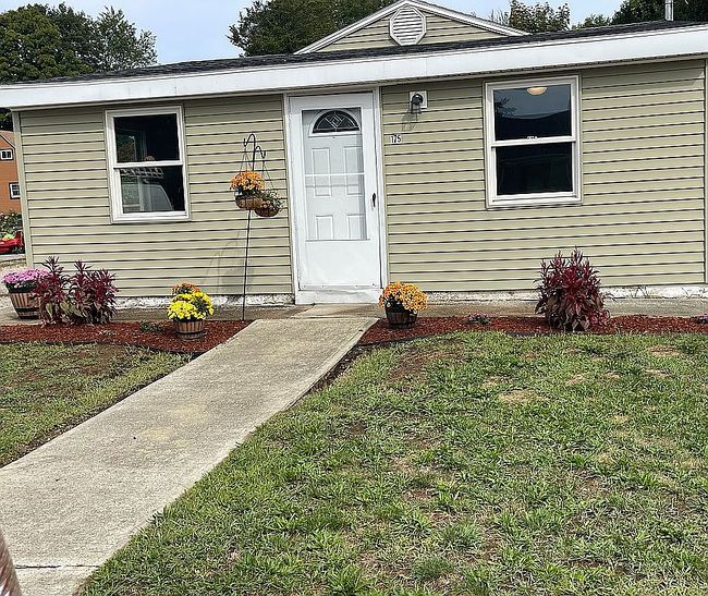 Photo of 175 Ashaway Rd