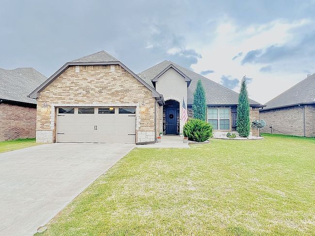 Image of 1001 Stonebridge Village Dr