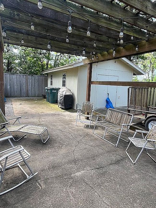 Photo of 2006 Oakmont St, Monroe, LA