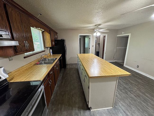 Photo of 9080 Daisy Dallas Rd, Soddy Daisy, TN
