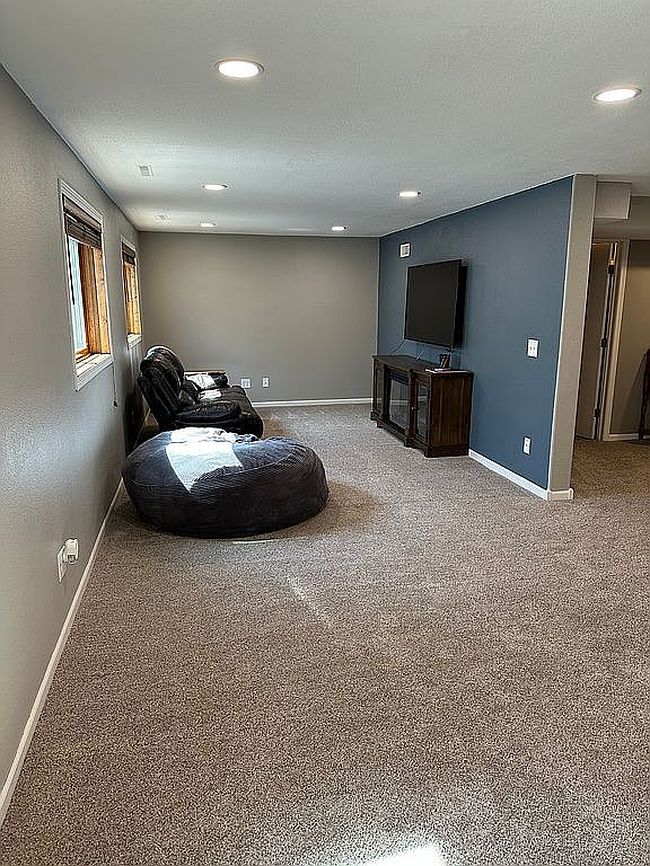 Image of 655 Park Ave